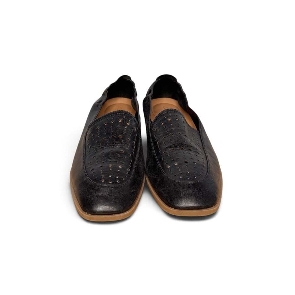 Clarks Sarafyna Sky Black Perforated Leather Women's Slip-On Loafers Size 10